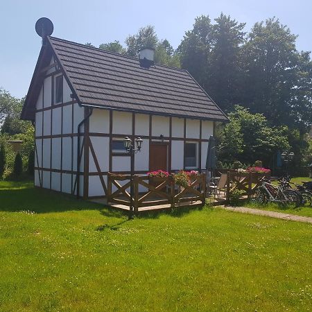 Chata Nad Rzeka Lipusz Extérieur photo